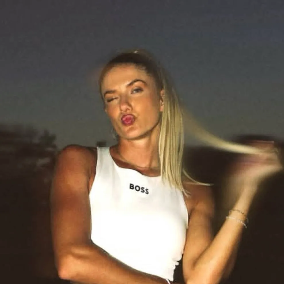 chat with ai character: Alica Schmidt