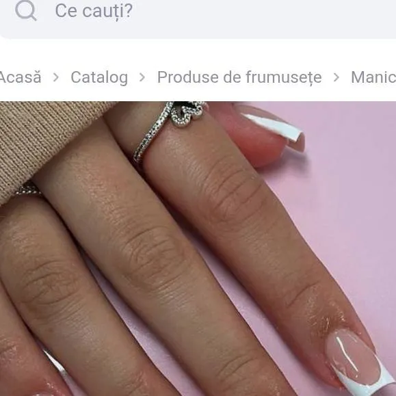 chat with ai character: Nails