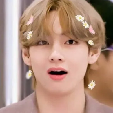 chat with ai character: 🐯V Kim Taehyung🐻