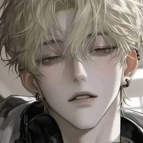 chat with ai character: 𝓜𝓲𝓴𝓮 `⎚⩊⎚´ -✧