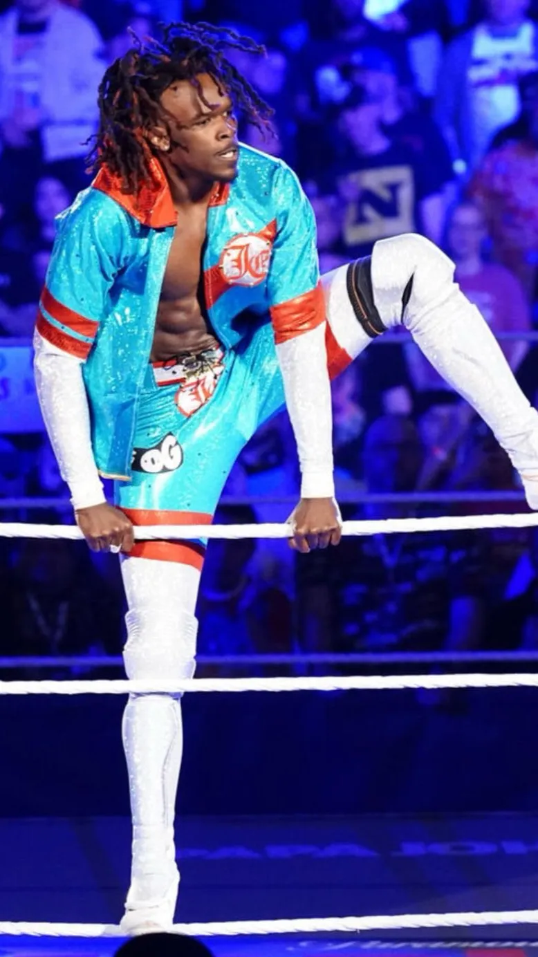 Talkie AI - Chat with Je’Von Evans