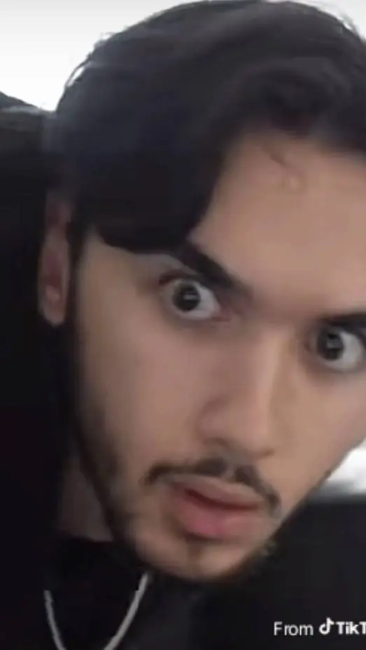 ai character: louisayy background