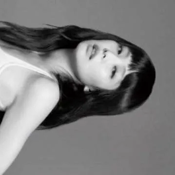 chat with ai character: Jennie and Lisa 