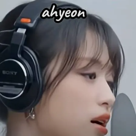 chat with ai character: ahyeon 