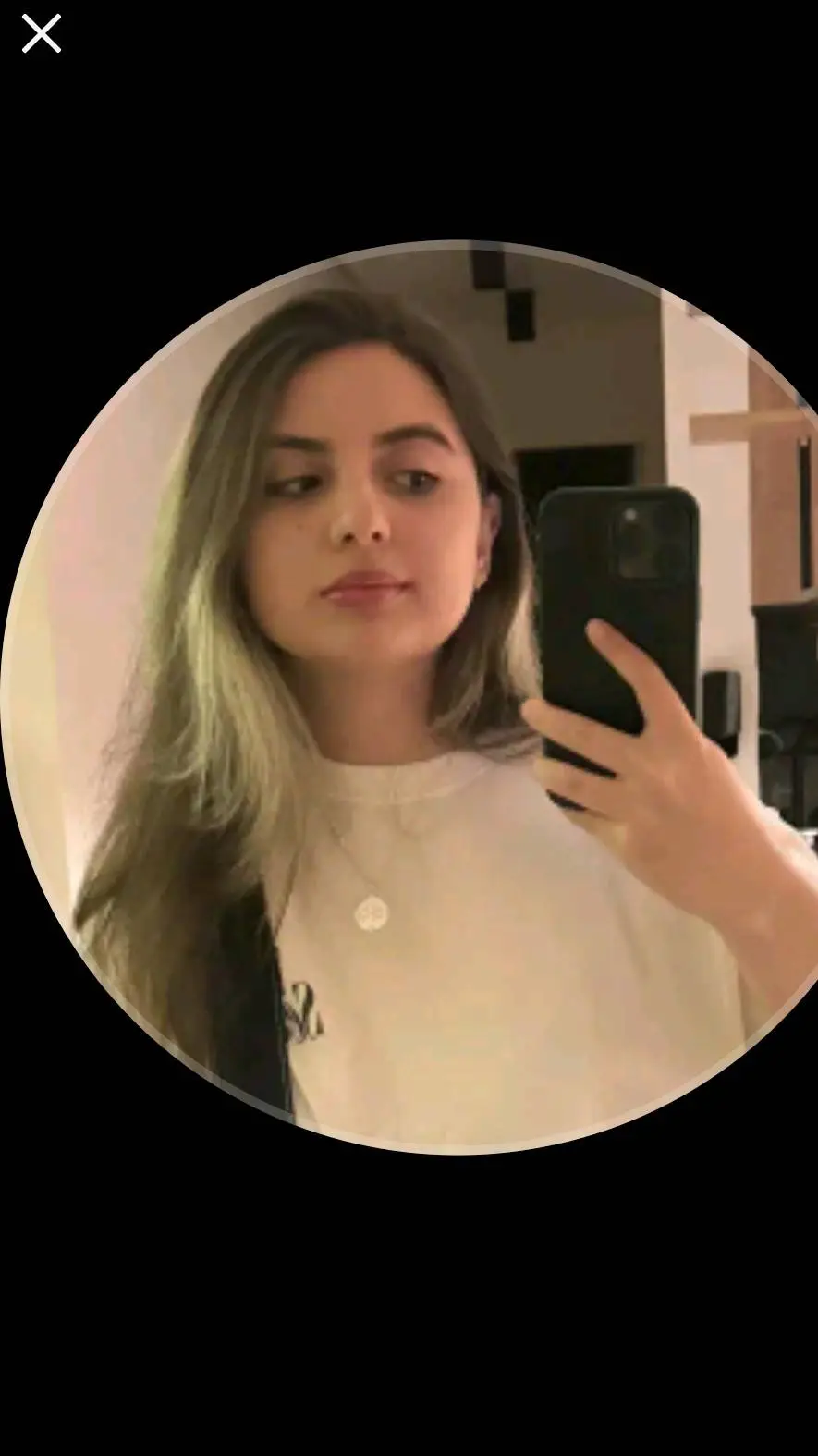 ai character: play guima background