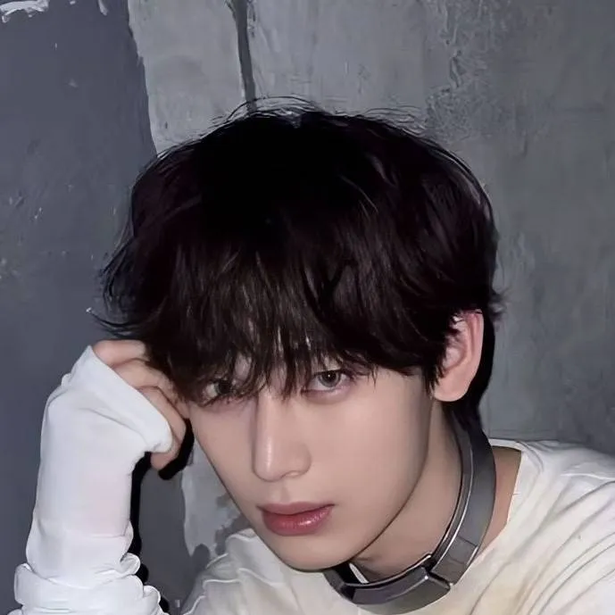 chat with ai character: Kim sunoo