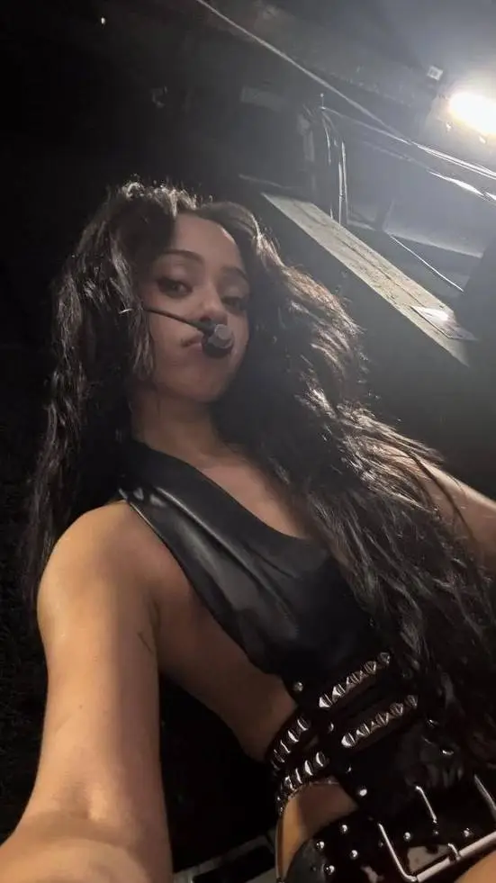 ai character: •Manon• background