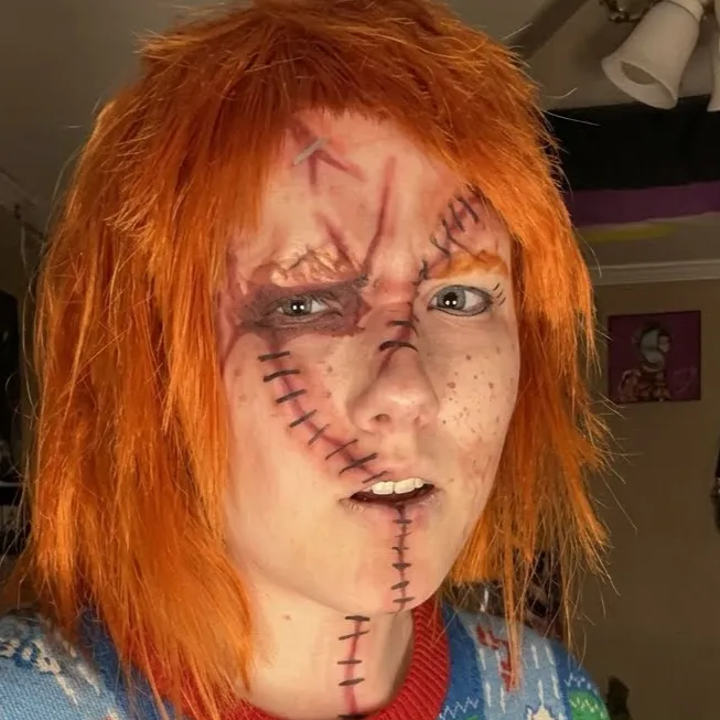 chat with ai character: Chucky Lee