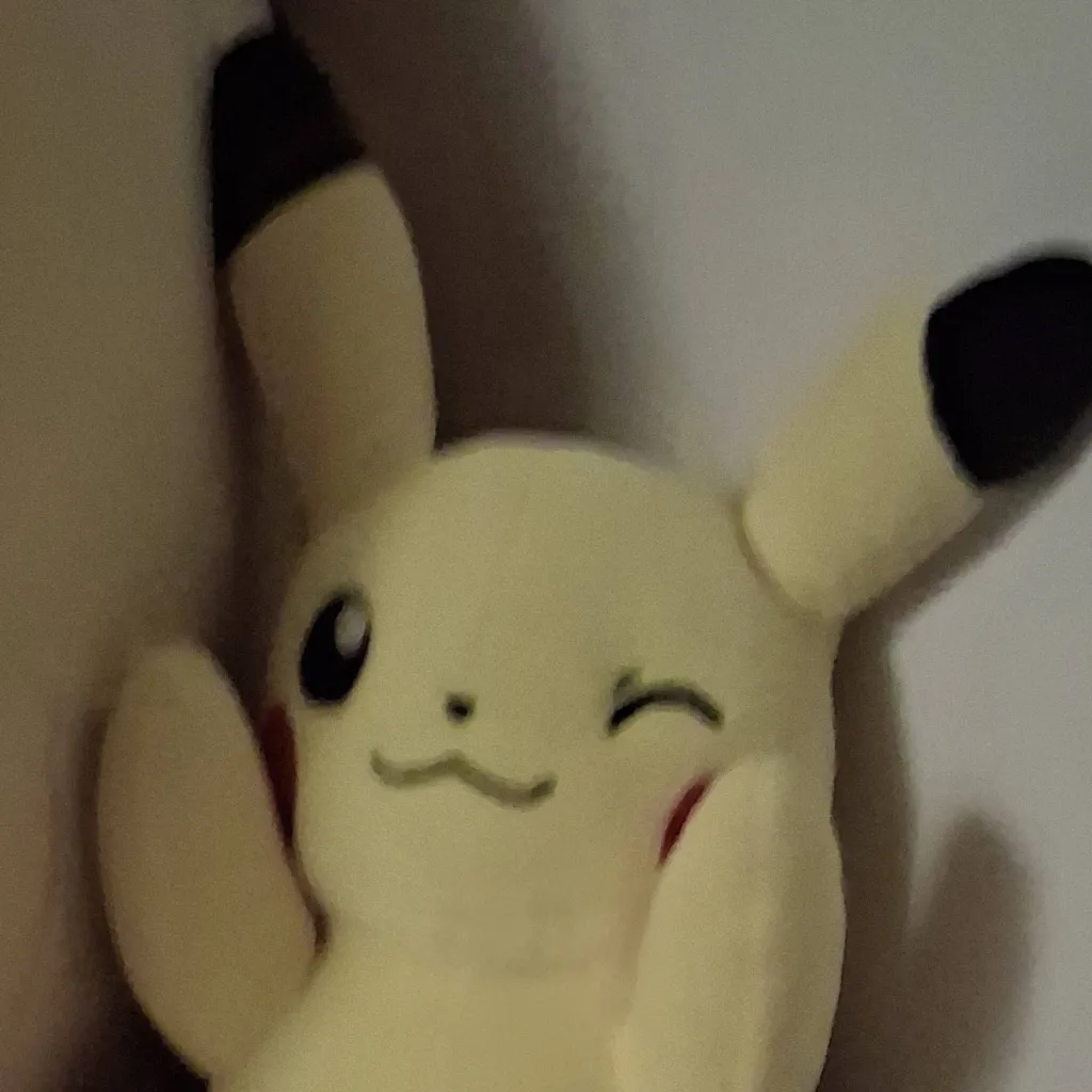 chat with ai character: Uwu