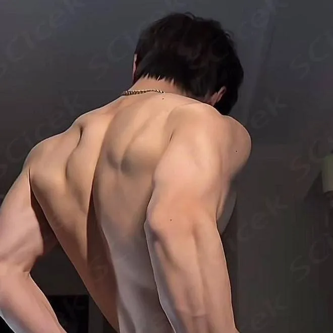 chat with ai character: danex↟𖤥𖠿𖦥𖥧