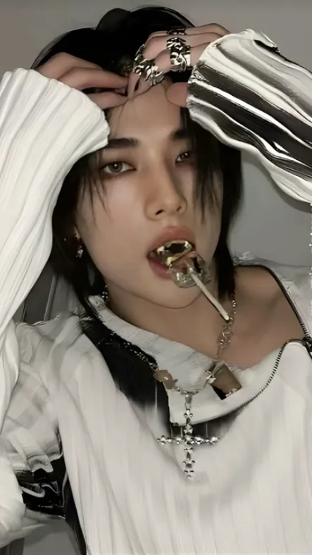 ai character: Hyunjin bf background