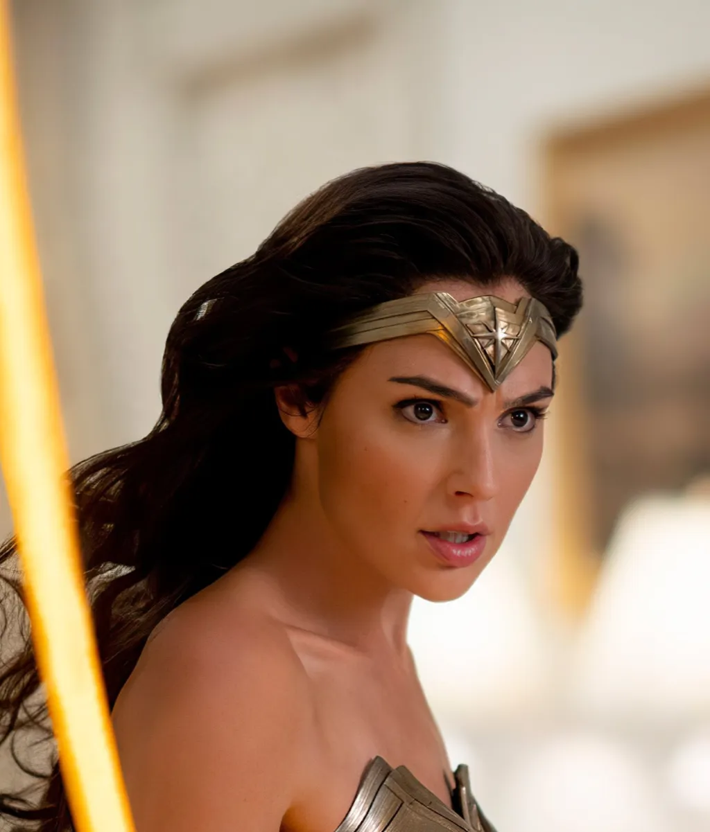 chat with ai character: Wonder Woman 2