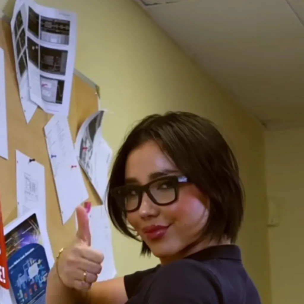 chat with ai character: Anna V1