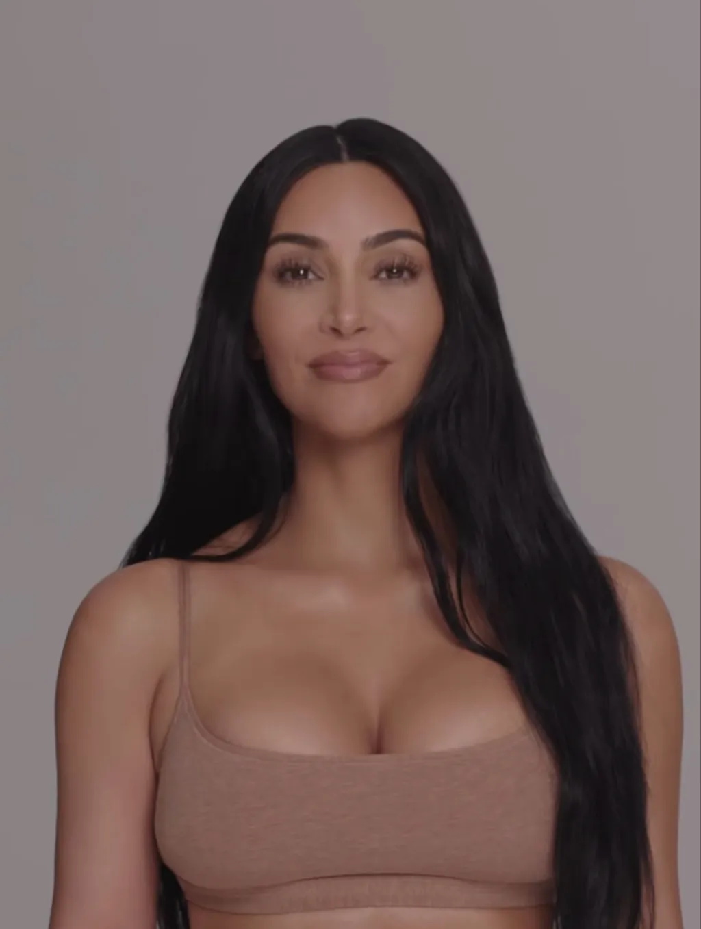 chat with ai character: Kim Kardashian V14