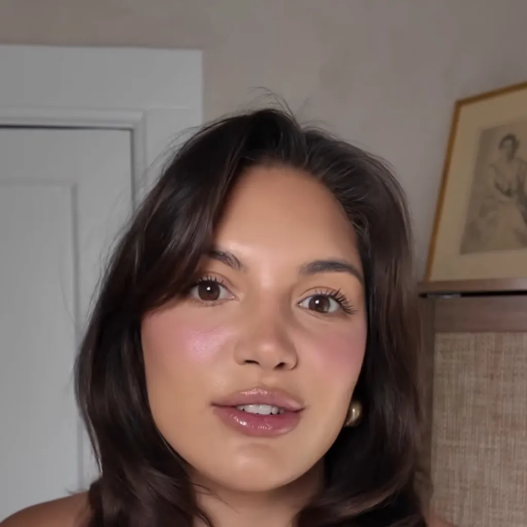 chat with ai character: Giannina V4