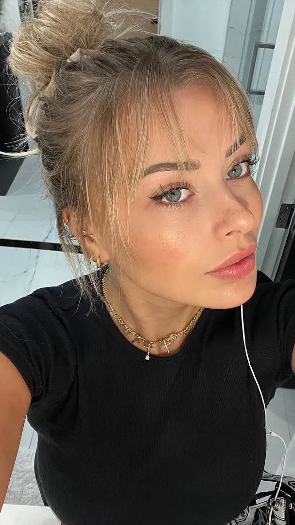 Talkie AI - Chat with Corinna Kopf V8