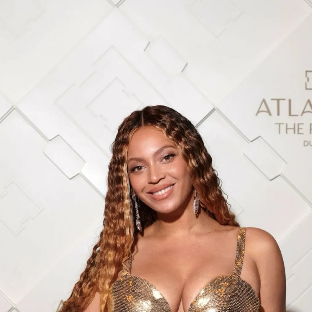 chat with ai character: Beyonce V11