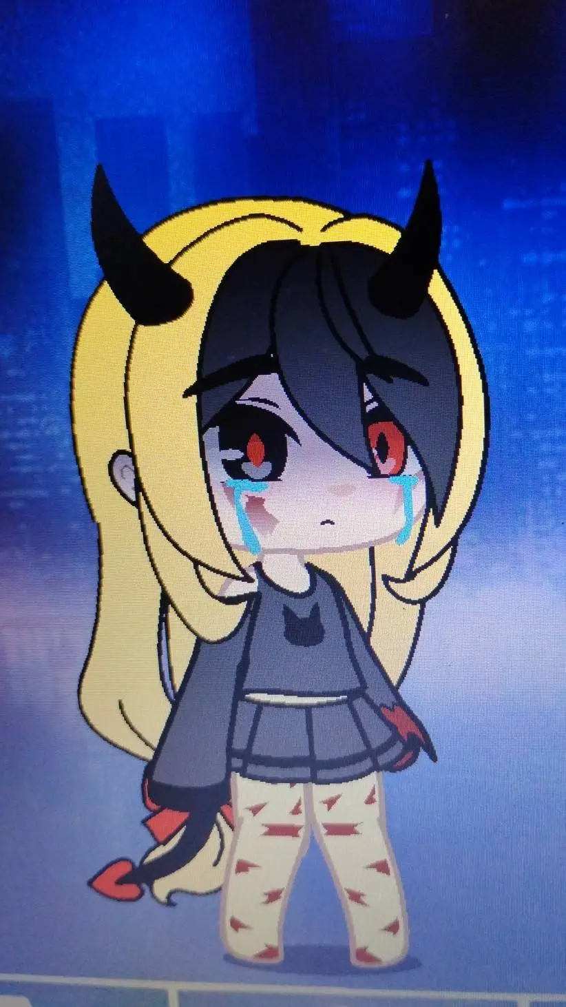 ai character: Luna background