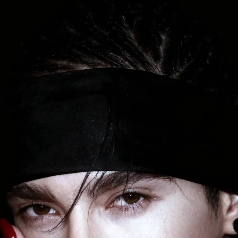 chat with ai character: Tom kaulitz 🔥🍷