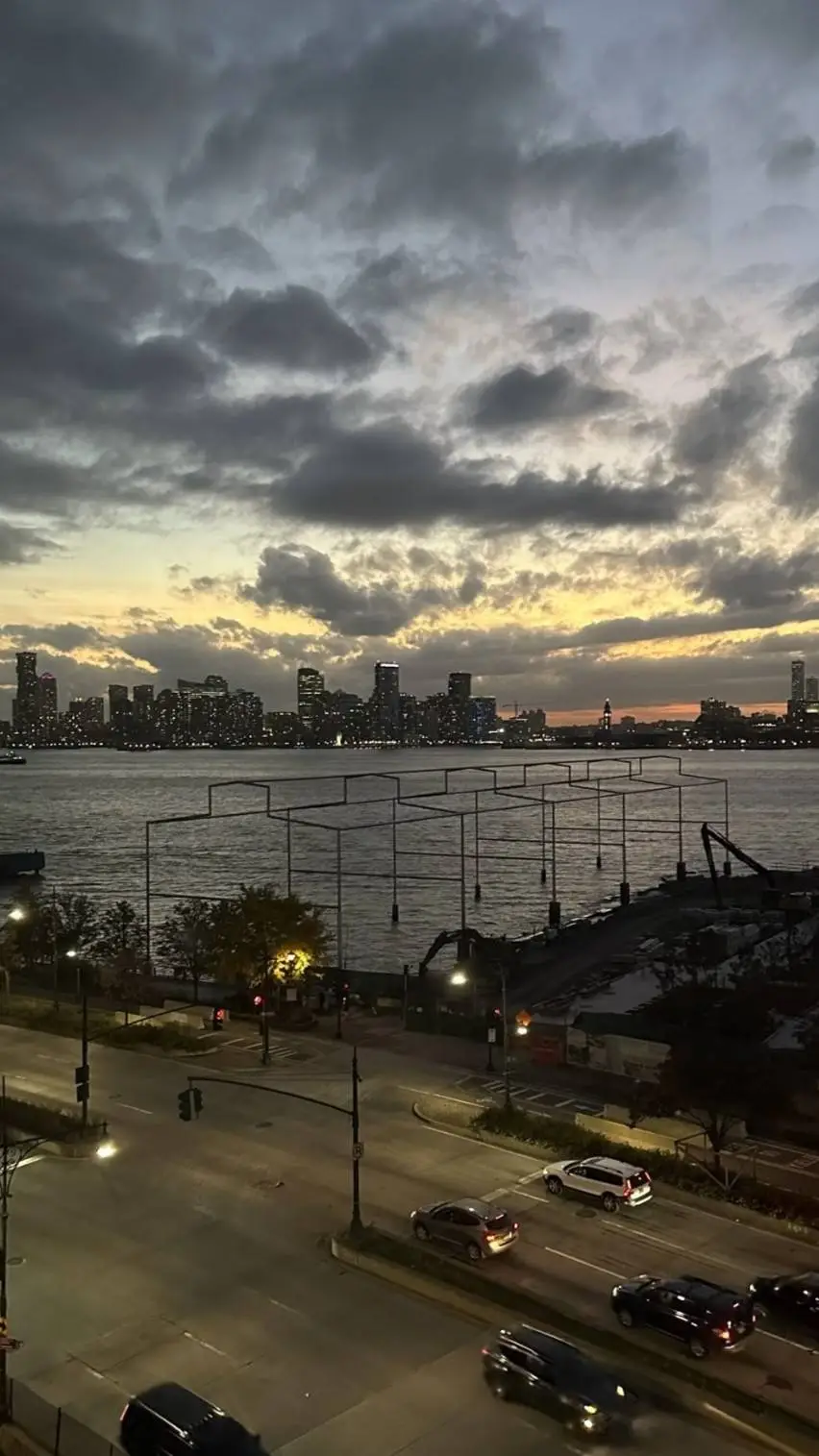 ai character: <.-mason-.> background