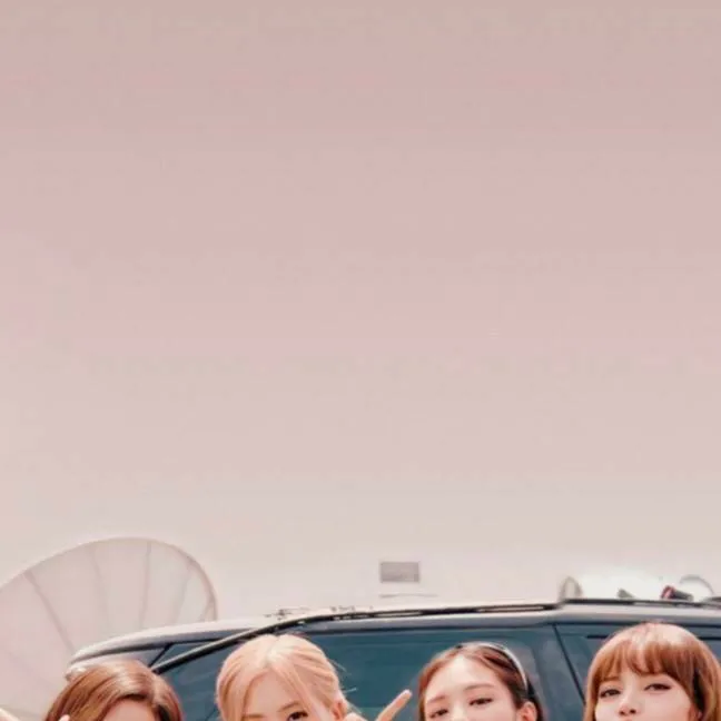 chat with ai character: BLACKPINK 