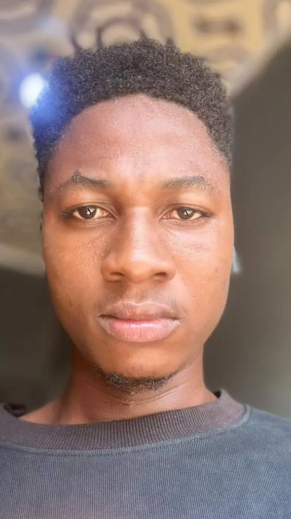 Talkie AI - Chat with Calum Scott, 