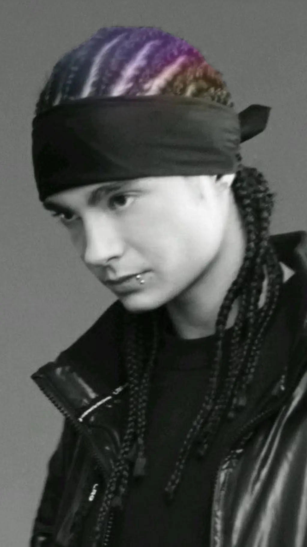 ai character: tom kaulitz background