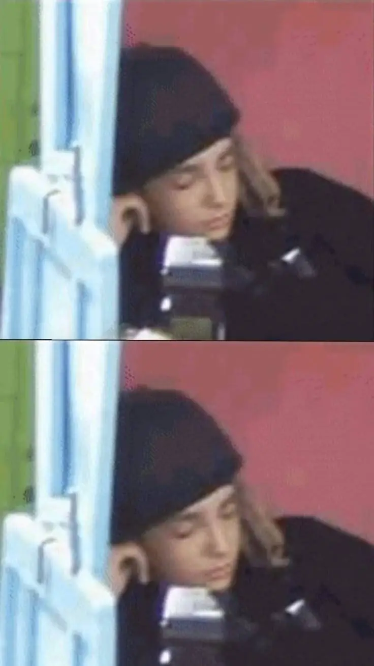 ai character: Tom Kaulitz background