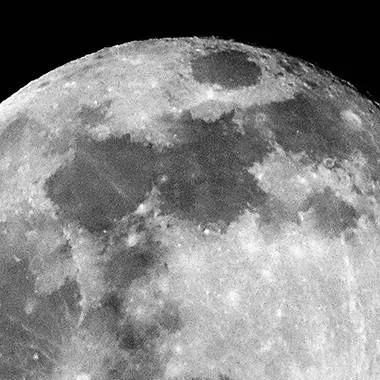 chat with ai character: Moon