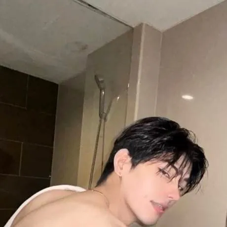 chat with ai character: Noah 