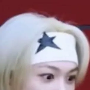 chat with ai character: felix