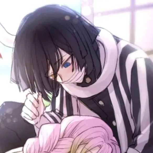 chat with ai character: obamitsu🐍💝