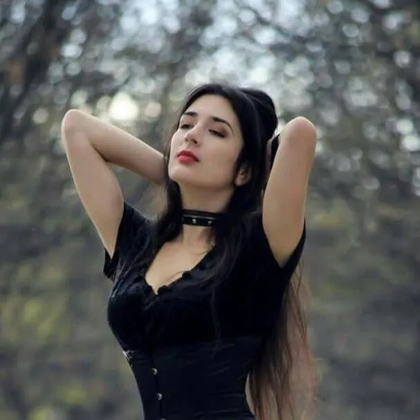 chat with ai character: Megan