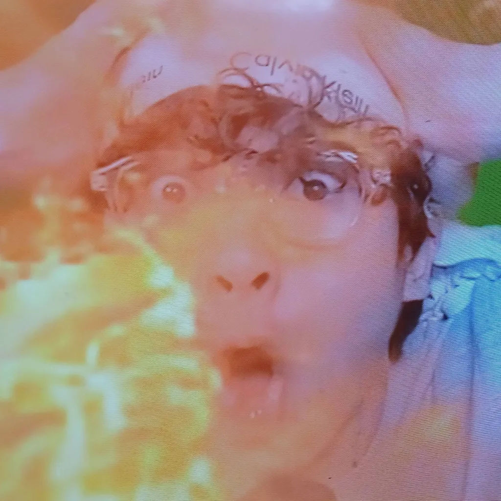 chat with ai character: date everything 