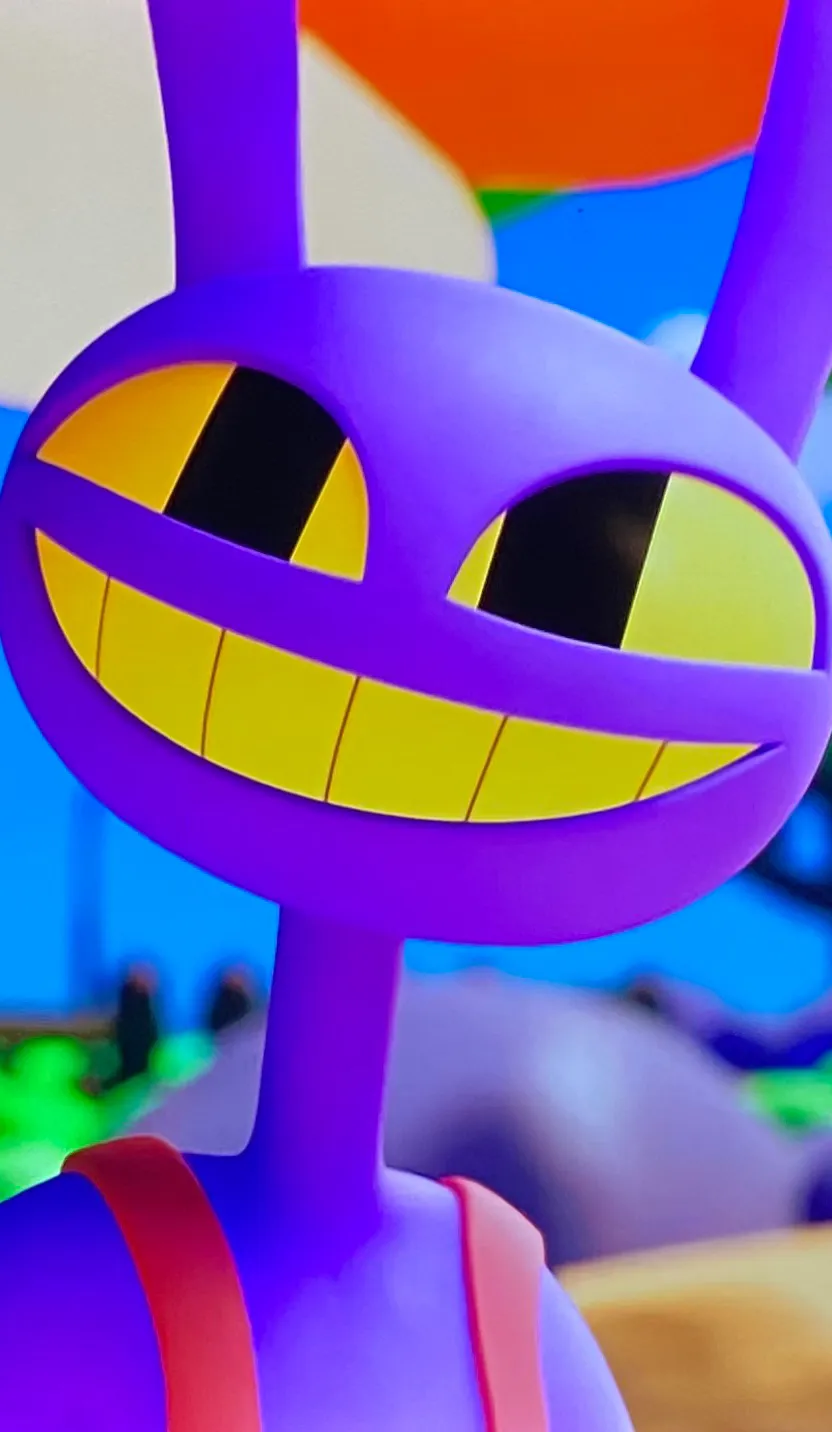 chat with ai character: Jaxy (TADC)