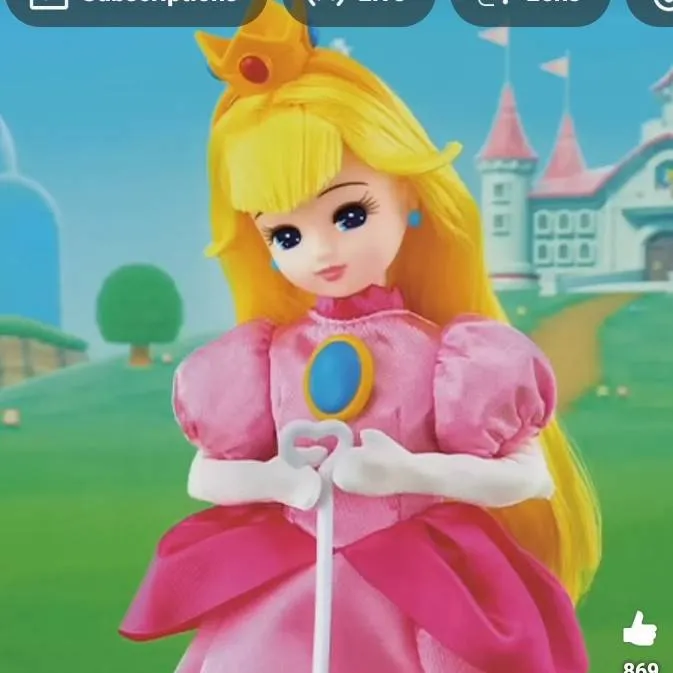 chat with ai character: princess peachdoll