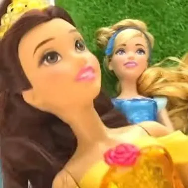 chat with ai character: princess belledoll