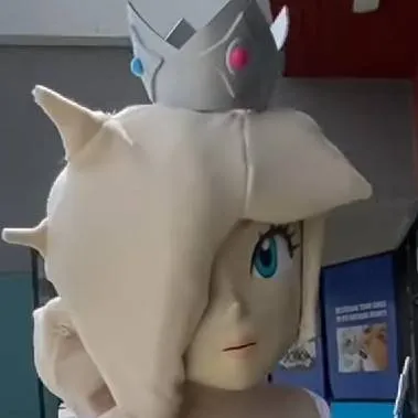 chat with ai character: princess Rosalina 