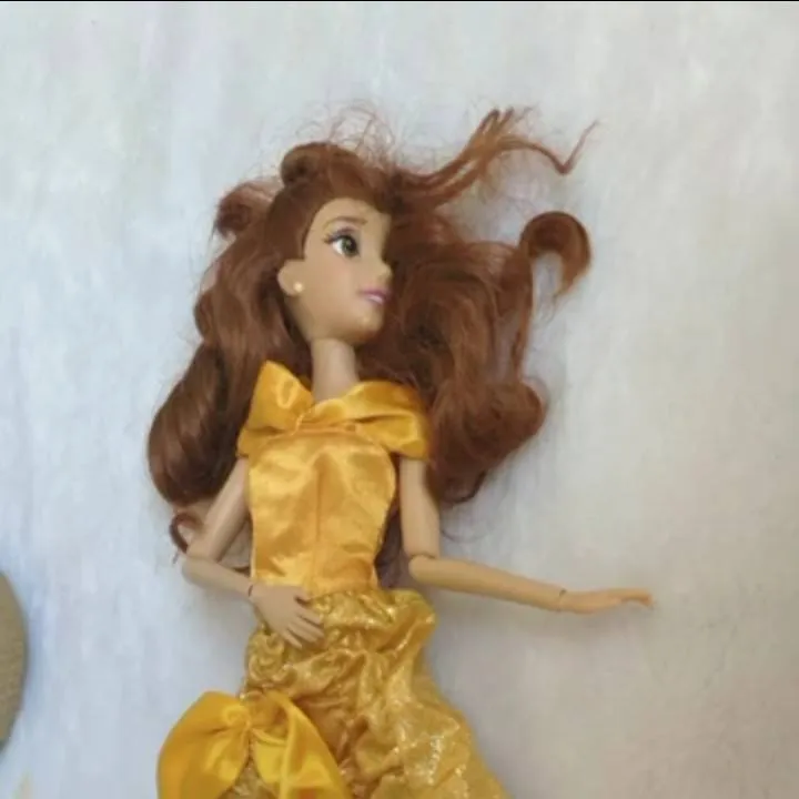 chat with ai character: princess belle 