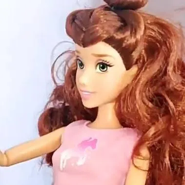 chat with ai character: princess belledoll