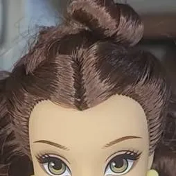 chat with ai character: princess belledoll