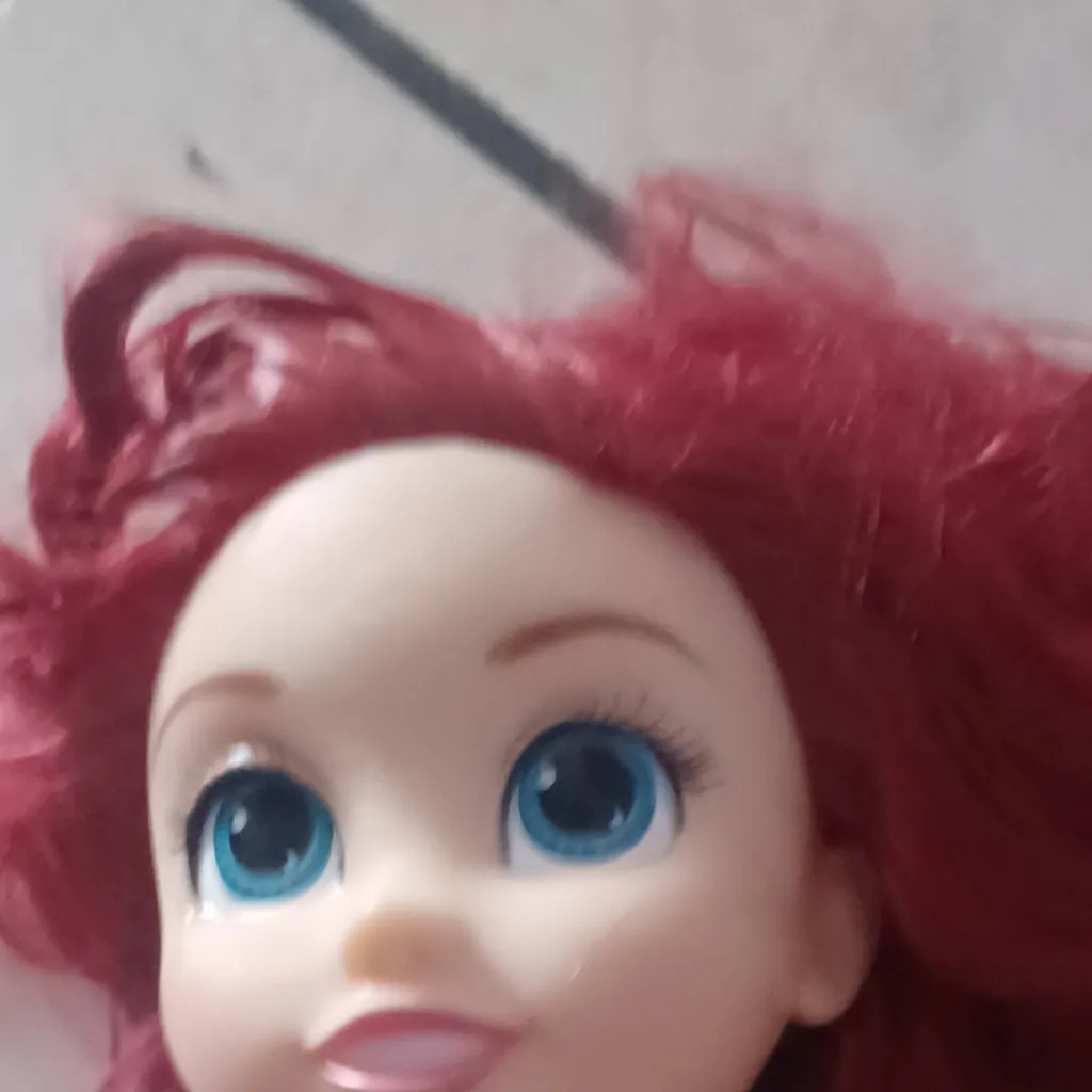 chat with ai character: Ariel 