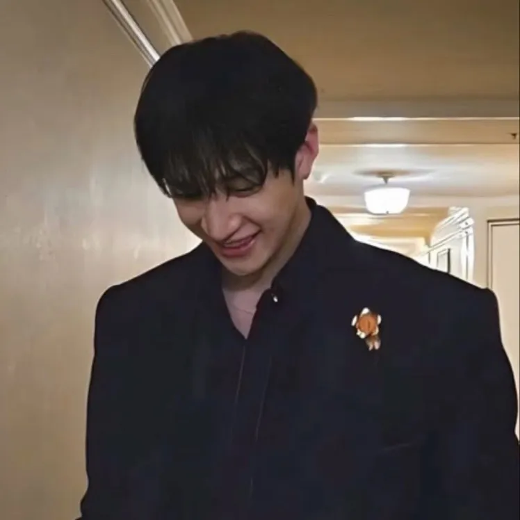 chat with ai character: Bangchan 