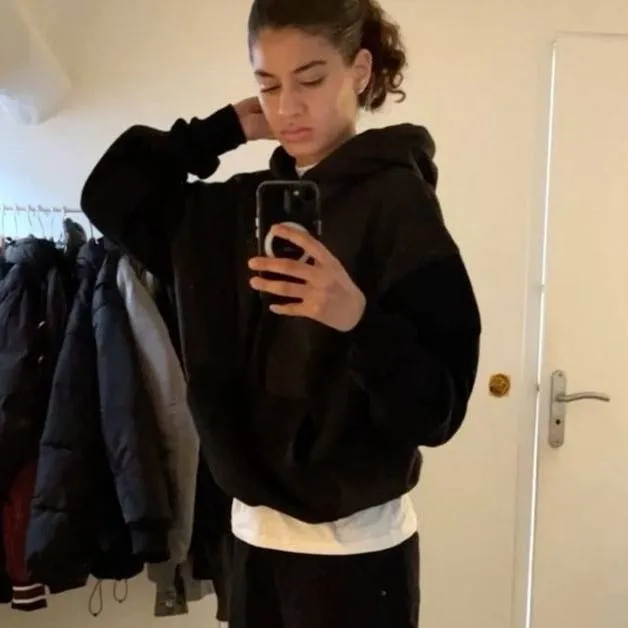 chat with ai character: Haley 