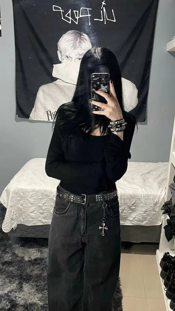 ai character: Angel  background