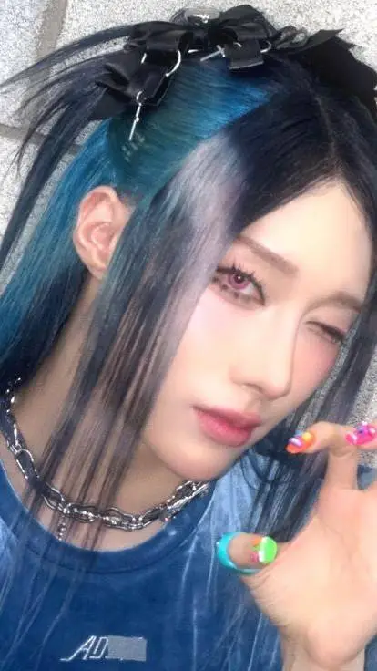 ai character: XLOV background