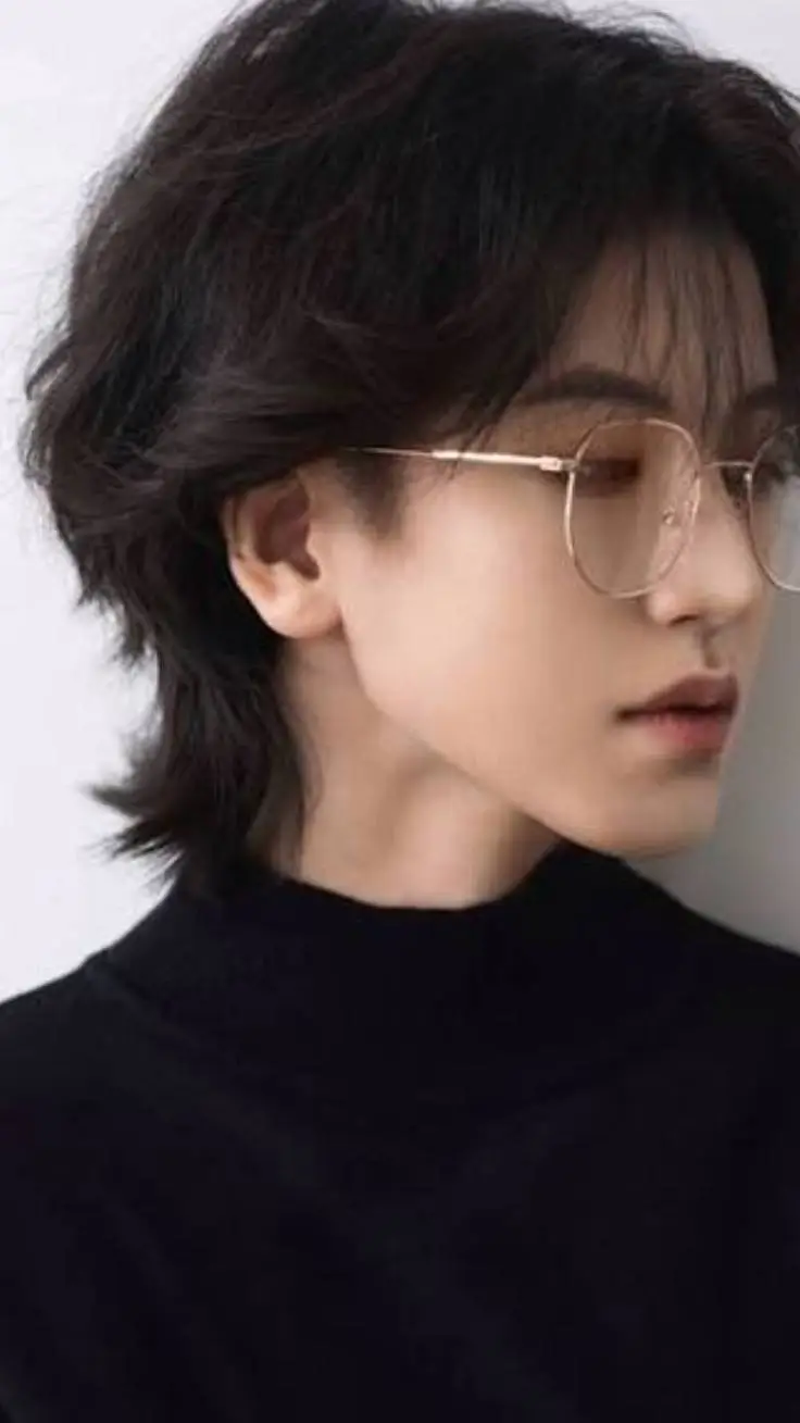 ai character: Axel(bf) background