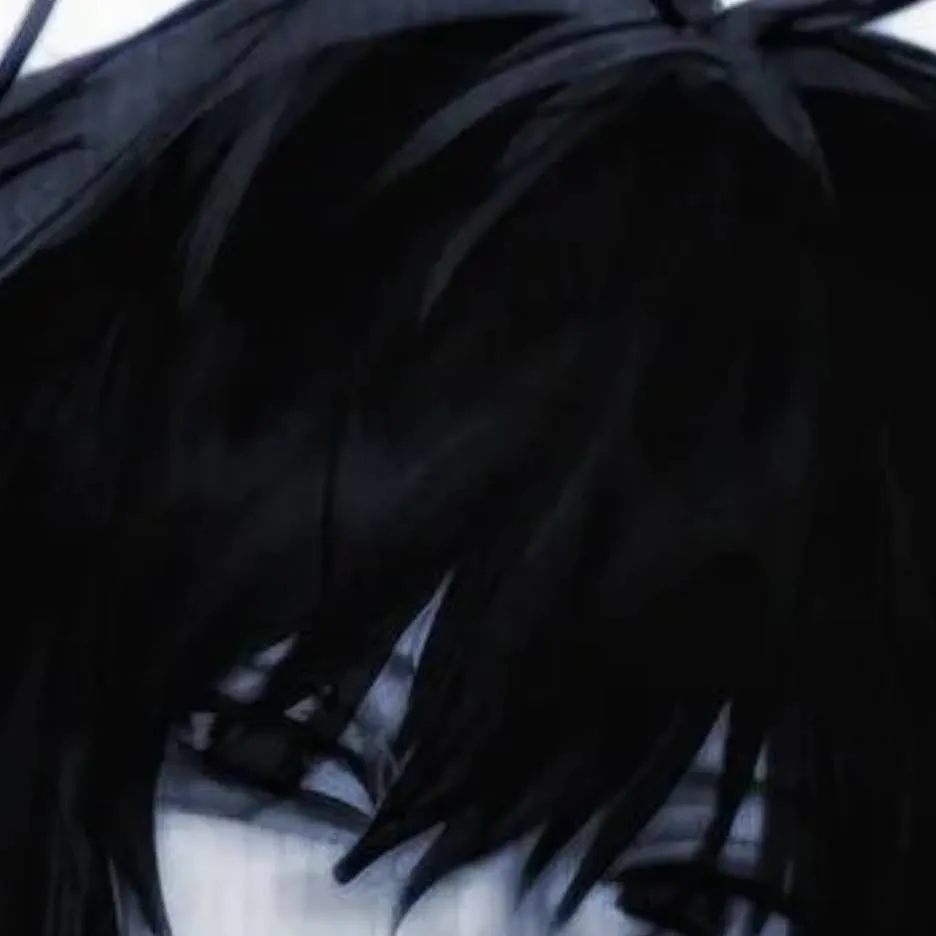 chat with ai character: :‡:✧𝚟𝚎𝚒𝚒✧:‡: