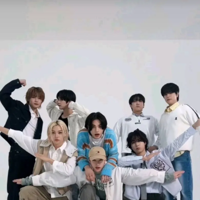 chat with ai character: 💥SKZ GROUNDED💥