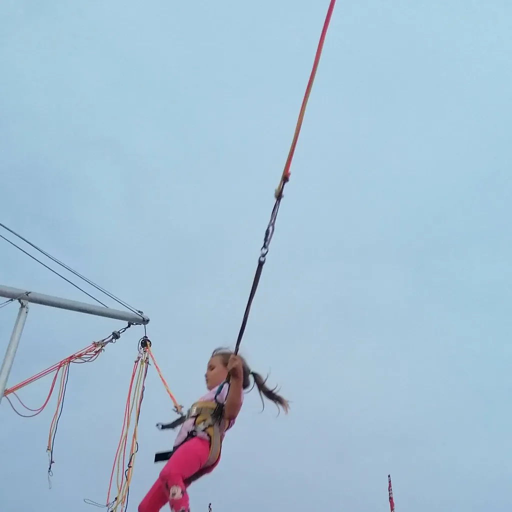 chat with ai character: Sabrina